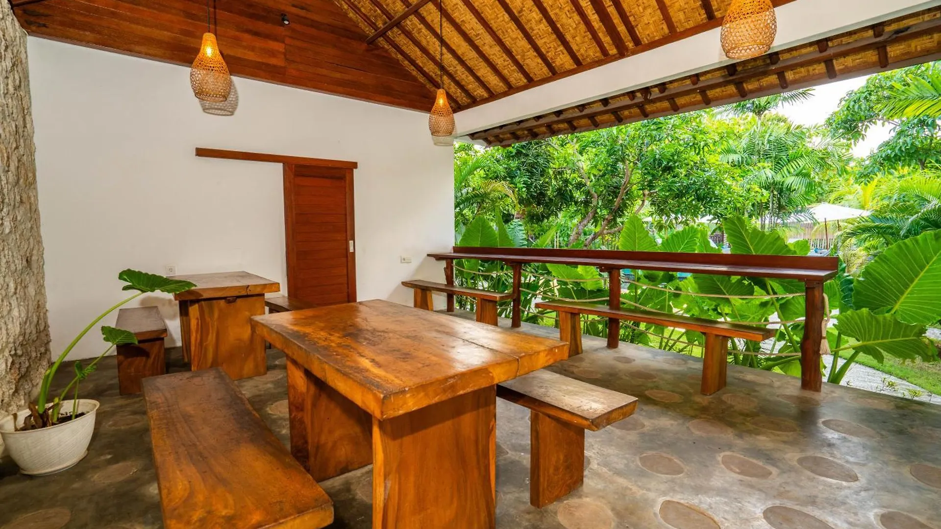 ***  Lumbung Bukit Resort Uluwatu Endonezya