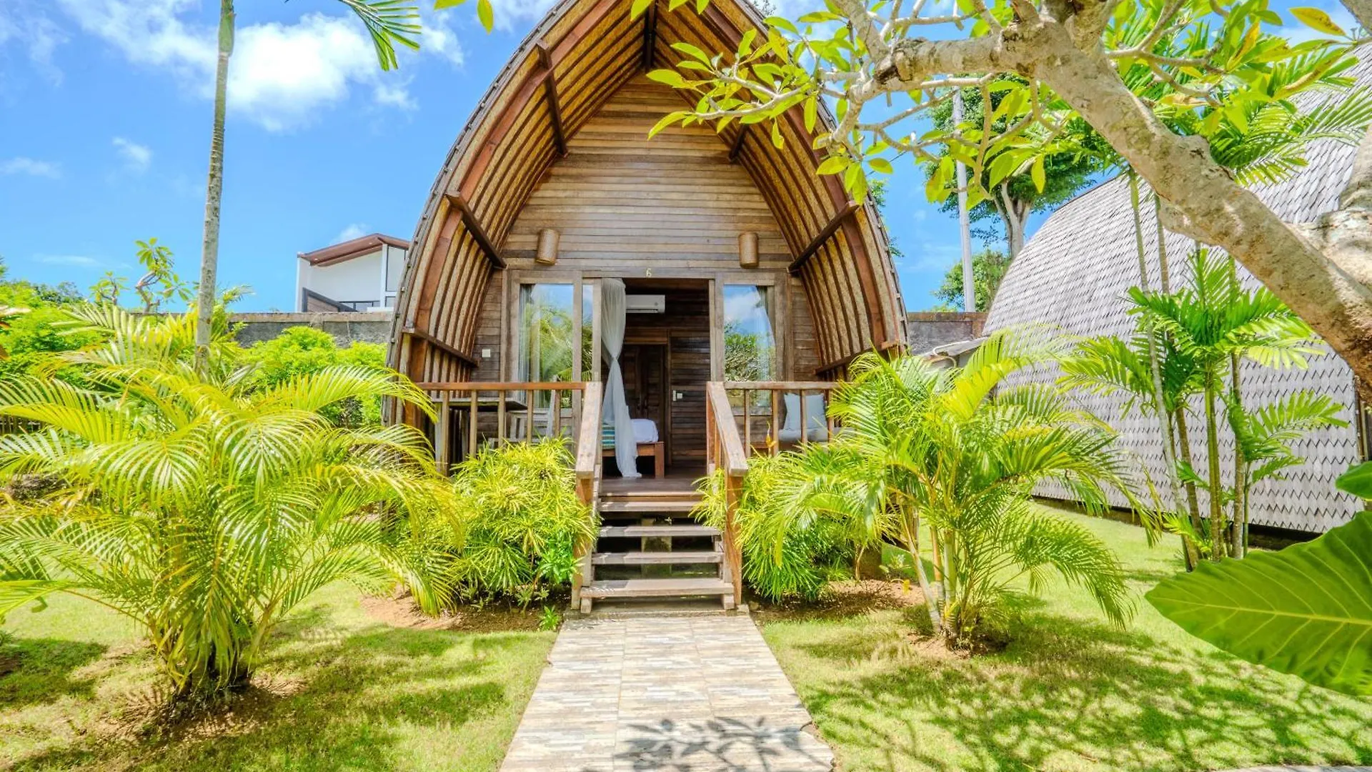 ***  Lumbung Bukit Resort Uluwatu Endonezya